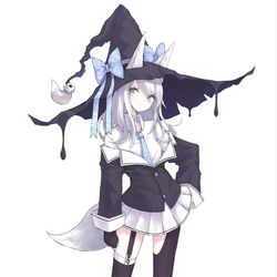 This is a pixiv picture whose title is アルビノ魔女っ狐【染】.