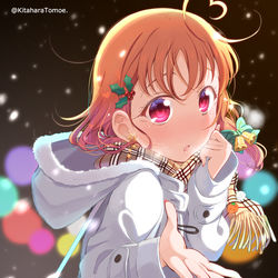 This is a pixiv picture whose title is 今日の千歌ちゃん🍊寒いね…手つなご？.
