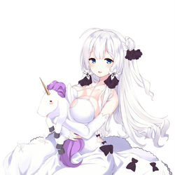 This is a pixiv picture whose title is 【アズレン】ユニコーン衣装【イラストリアス】.