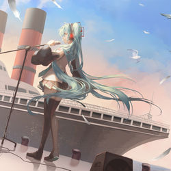 This is a pixiv picture whose title is 初めての音はなんでしたか？.