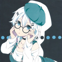 This is a pixiv picture whose title is 丸メガネ.