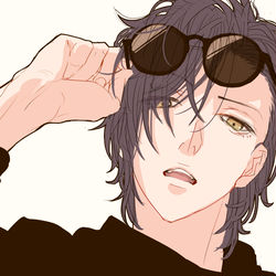 This is a pixiv picture whose title is 明石さんと色眼鏡.
