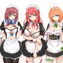 This is a pixiv picture whose title is 五等分のメイド.