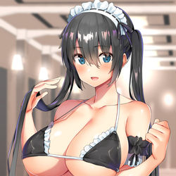 This is a pixiv picture whose title is メイド水着ちゃん.