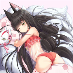 This is a pixiv picture whose title is 寝間着長門.