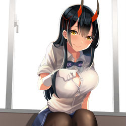 This is a pixiv picture whose title is チラ見せ鈴谷.