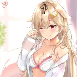 This is a pixiv picture whose title is 寝起きっぽい.