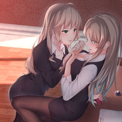 This is a pixiv picture whose title is 秘书交流时间.