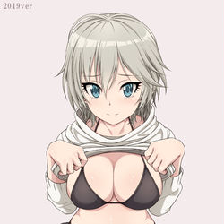 This is a pixiv picture whose title is アーニャのたくし上げ黒ビキニ2019ver.