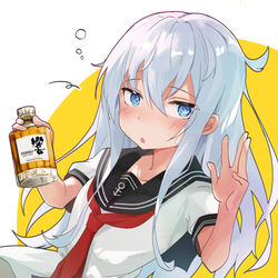 This is a pixiv picture whose title is 「今日はお祝いだよ、司令官も一杯どうだい」.