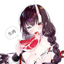 This is a pixiv picture whose title is 隣の地味子ちゃんは生肉が好き.