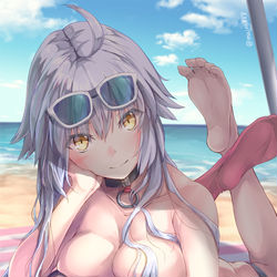 This is a pixiv picture whose title is 水着邪んぬ.