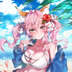 This is a pixiv picture whose title is タマモ様🦊水着👙.