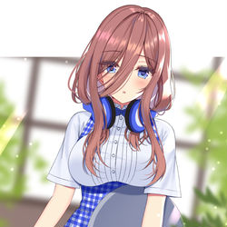 This is a pixiv picture whose title is 神戸屋制服みく.