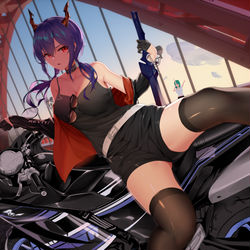 This is a pixiv picture whose title is 警察假日.
