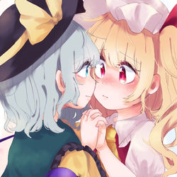 This is a pixiv picture whose title is 近い距離感.