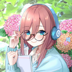 This is a pixiv picture whose title is メガネ三玖.