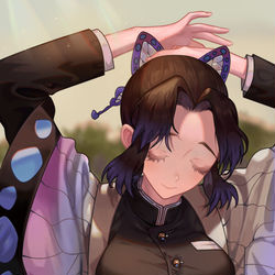 This is a pixiv picture whose title is 髪を束ねる.