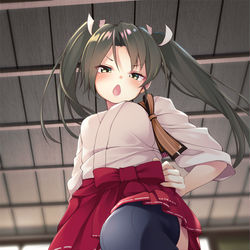 This is a pixiv picture whose title is サボって寝てる提督を見つけた瑞鶴さん.