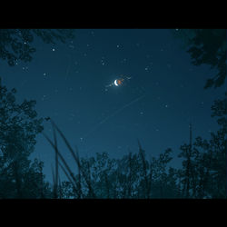 This is a pixiv picture whose title is MOON.