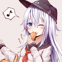 This is a pixiv picture whose title is ピロシキをほおばる響.