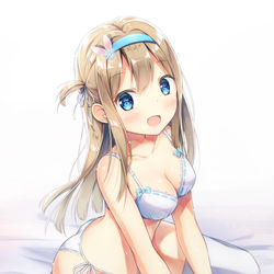 This is a pixiv picture whose title is 下着姿のスオミちゃん.