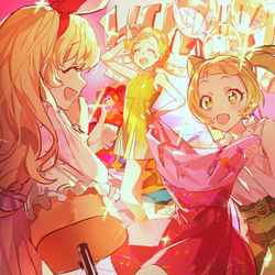 This is a pixiv picture whose title is 着せ替え大会！.