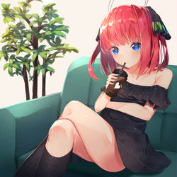 This is a pixiv picture whose title is 何か用？.