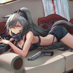 This is a pixiv picture whose title is 黑 Schwarz.