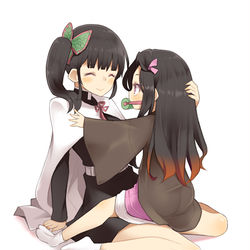 This is a pixiv picture whose title is 禰豆子Xカナヲ.