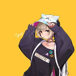 This is a pixiv picture whose title is 金髪ショートヘアちゃん.