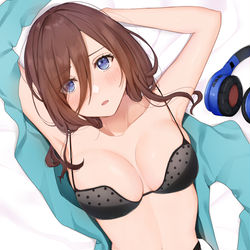 This is a pixiv picture whose title is モチモチ 中野三玖.