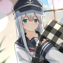 This is a pixiv picture whose title is 響クッション.