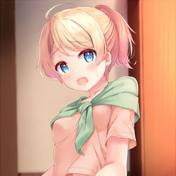 This is a pixiv picture whose title is 看板娘と箒.