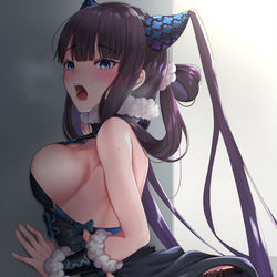 This is a pixiv picture whose title is 正月休み明けの仕事の疲れをこっそり癒してくれる楊貴妃ちゃん.