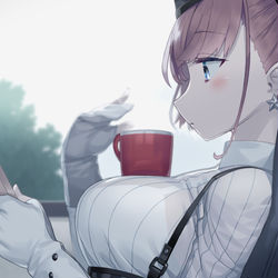 This is a pixiv picture whose title is 「できるかな…？あ、置けた…」.