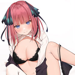 This is a pixiv picture whose title is 二乃は誘惑しがち.