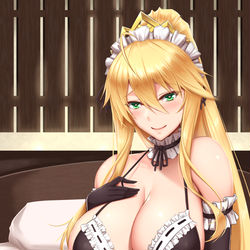 This is a pixiv picture whose title is ビキニメイド上！.