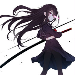 This is a pixiv picture whose title is 黒髪少女と日本刀.