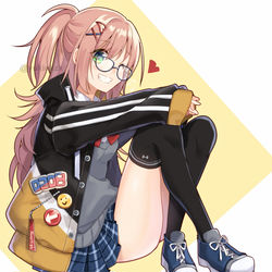 This is a pixiv picture whose title is ニーハイの日.