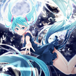 This is a pixiv picture whose title is 初音ミクシンフォニー2019イラスト.