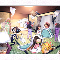 This is a pixiv picture whose title is 枕投げ.