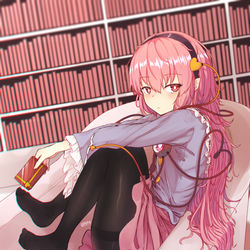 This is a pixiv picture whose title is バレンタインチョコをなかなかくれないさとり様.
