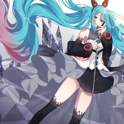 This is a pixiv picture whose title is 永遠の七日ミクさん.