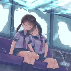 This is a pixiv picture whose title is 水中バス.