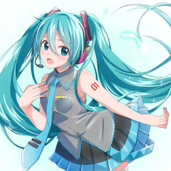 This is a pixiv picture whose title is ミクの日2020.