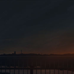 This is a pixiv picture whose title is 霜月、夕宿り。.
