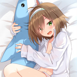This is a pixiv picture whose title is 彼シャツ.