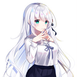This is a pixiv picture whose title is 白髪セーラー.