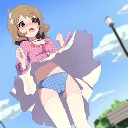 This is a pixiv picture whose title is パンチラ桃子ちゃん.